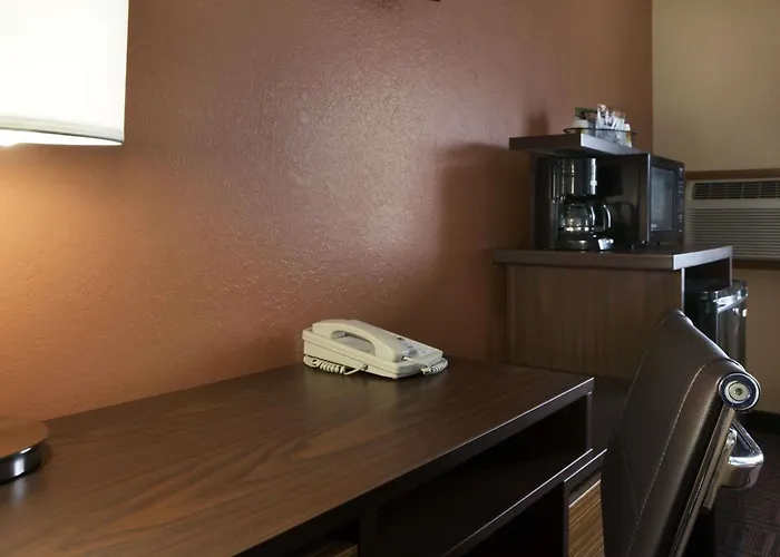 Super 8 By Wyndham Mount Vernon, Il Motel