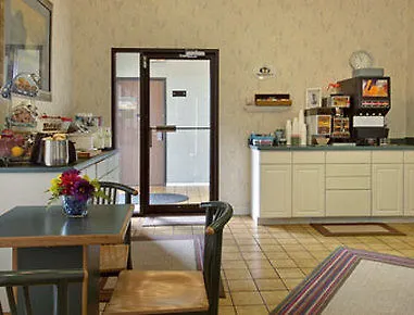 Super 8 By Wyndham Mount Vernon, Il 3* Mount Vernon